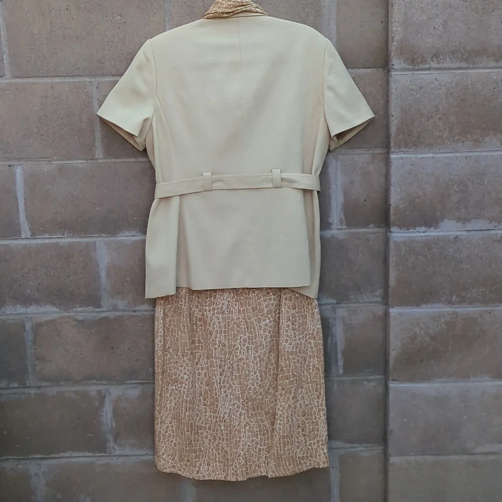 Kasper Cream Short-Sleeve Belted Blazer And Skirt Set, 14P - Picture 9 of 15